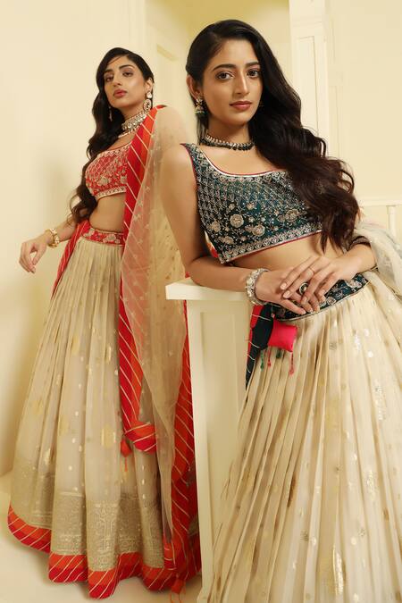 Meenagurnam Pink Net, Linen Cut Work, Embroidery Floral And Temple Motif Pattern Lehenga Set Online at Aza Fashions Meenagurnam_Pink Net, Linen Cut Work, Embroidery Floral And Temple Motif Pattern Lehenga Set _Online_at_Aza_Fashions