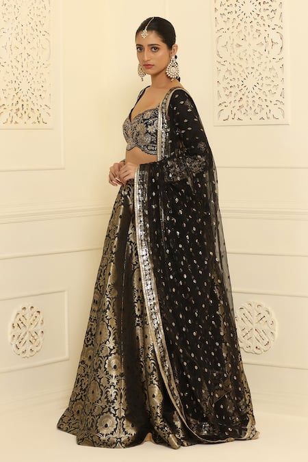 Buy_Meenagurnam_Black Silk, Net, Jacquard Sequins Polo Floral Banarasi Pattern Lehenga Set _Online_at_Aza_Fashions
