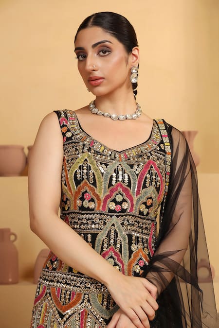 Buy_Meenagurnam_Black Georgette, Net, Cotton, Linen Embroidery Mughal Motif Kurta Sharara Set _Online_at_Aza_Fashions