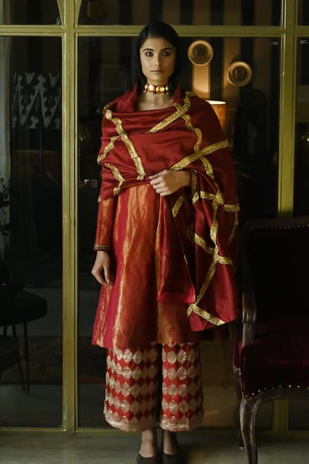 Shorshe Clothing Mukesh Checkered Lace Embellished Dupatta 