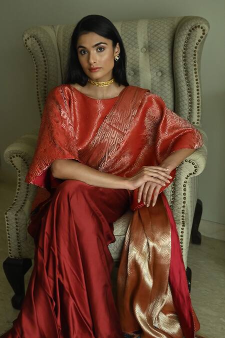Buy_Shorshe Clothing_Red Satin, Silk Geometric Woven Pre-draped Saree _Online_at_Aza_Fashions