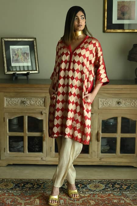 Shorshe Clothing Red Brocade Woven Mughal V Neck Shahi Kaftan And Nandini Dhoti Pant Set 