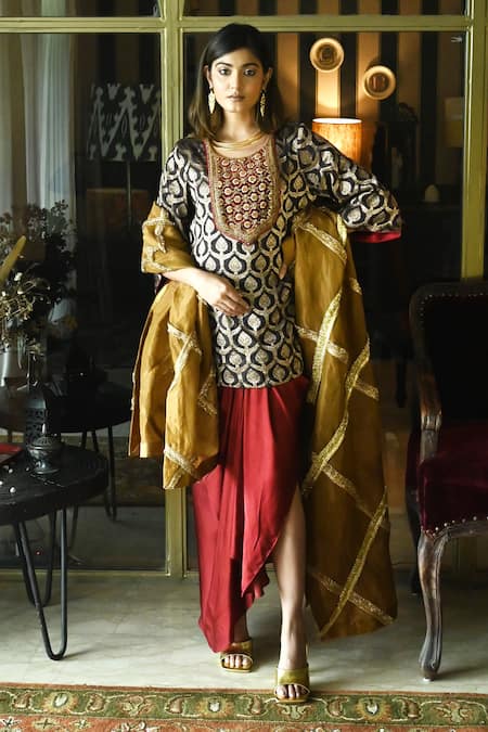 Shorshe Clothing_Brown Satin, Silk, Brocade Shruti Mughal Floral Woven Kurta And Skirt Set _Online_at_Aza_Fashions