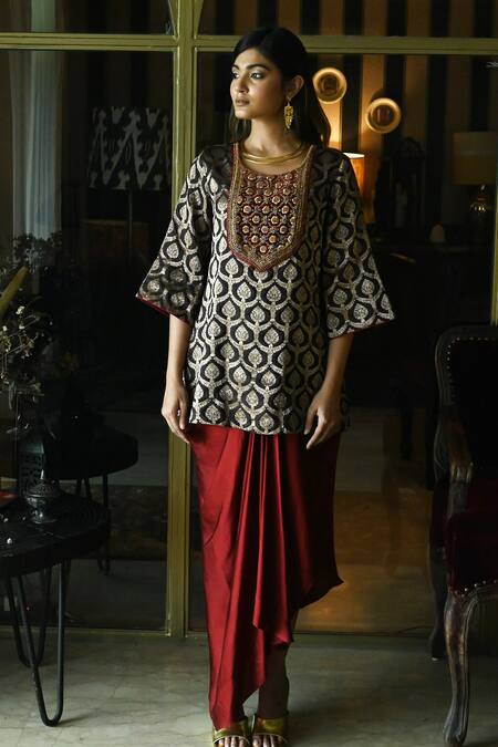 Buy_Shorshe Clothing_Brown Satin, Silk, Brocade Shruti Mughal Floral Woven Kurta And Skirt Set _Online_at_Aza_Fashions