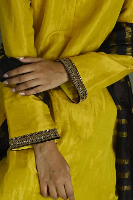 Shorshe Clothing_Yellow Handloom Cotton Zeenat Sleeve Embroidered Kurta And Woven Palazzo Set _at_Aza_Fashions