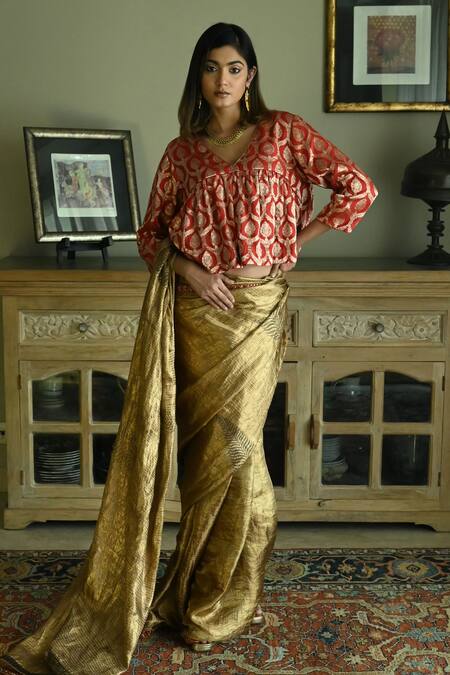 Shorshe Clothing_Red Brocade Embroidery V-neck Leaf Pattern Blouse _at_Aza_Fashions