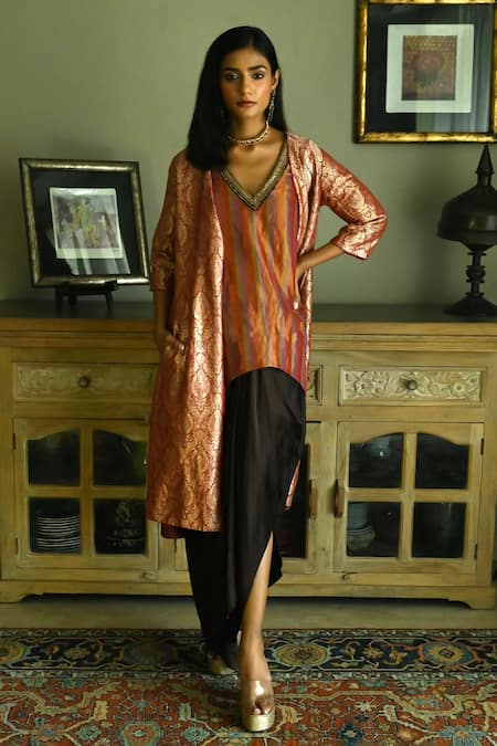 Shorshe Clothing_Purple Handloom Cotton Sequins, Beads V-neck Oonch Neech Kurta And Cowl Skirt Set _Online_at_Aza_Fashions