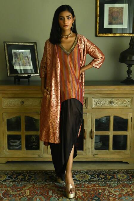 Buy_Shorshe Clothing_Red Brocade Embroidery Open Neck Judee Floral Long Jacket _Online_at_Aza_Fashions