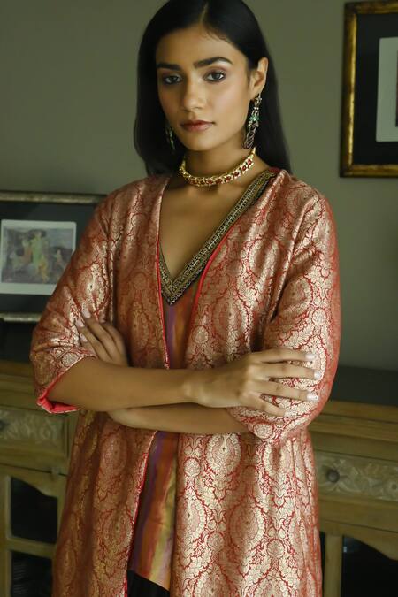 Buy_Shorshe Clothing_Red Brocade Embroidery Open Neck Judee Floral Long Jacket 