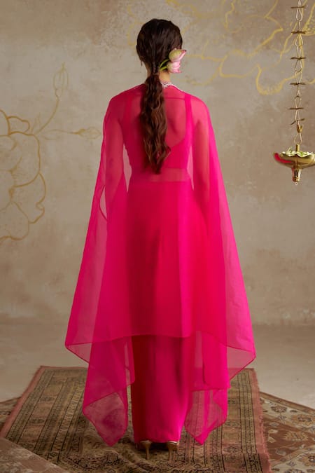 Chhavvi Aggarwal Scallop Border Cape With Skirt Set 