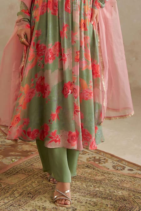 Chhavvi Aggarwal_Green Organza, Crepe, Georgette, Linen, Chiffon Rose Print And Anarkali Set _Online_at_Aza_Fashions
