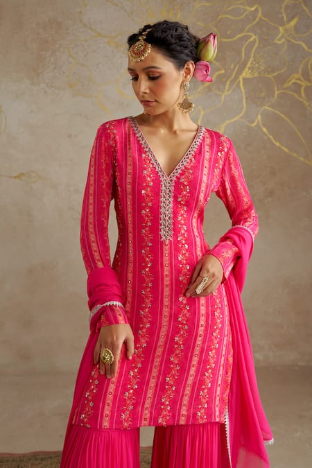 Chhavvi Aggarwal Pink Georgette Sequins, Embroidery V-neck Floral Print Kurta Sharara Set at Aza Fashions Chhavvi Aggarwal_Pink Georgette Sequins, Embroidery V-neck Floral Print Kurta Sharara Set _at_Aza_Fashions