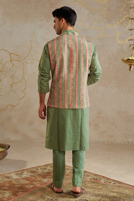 Shop_Chhavvi Aggarwal_Green Cotton, Crepe, Linen Embroidery Geometric Floral Kurta Set With Bundi _at_Aza_Fashions