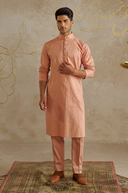 Chhavvi Aggarwal Solid Kurta With Pant 