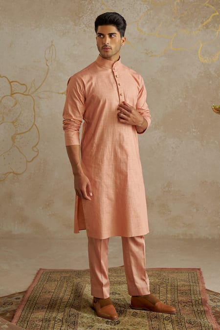 Shop_Chhavvi Aggarwal_Peach Crepe, Gingham, Cotton Solid Kurta With Pant _at_Aza_Fashions