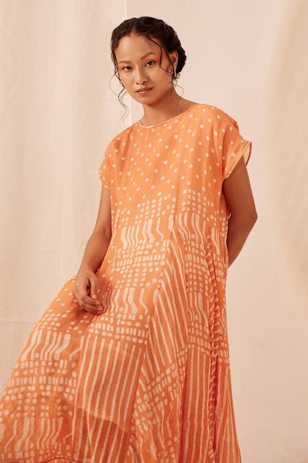 EK Katha_Coral Kota Doriya Printed Batik Round Dress _Online_at_Aza_Fashions