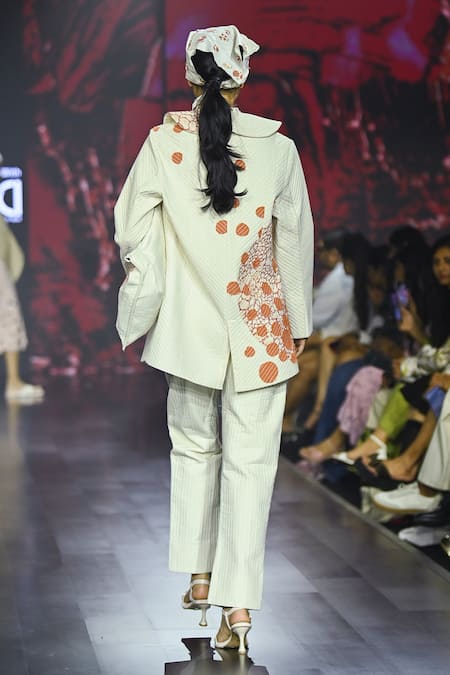 EK Katha Quilted Embroidered Blazer & Pant Set 