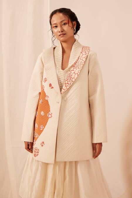 EK Katha_Off White Handloom Cotton Embroidery Quilted Blazer And Pant Set _Online_at_Aza_Fashions