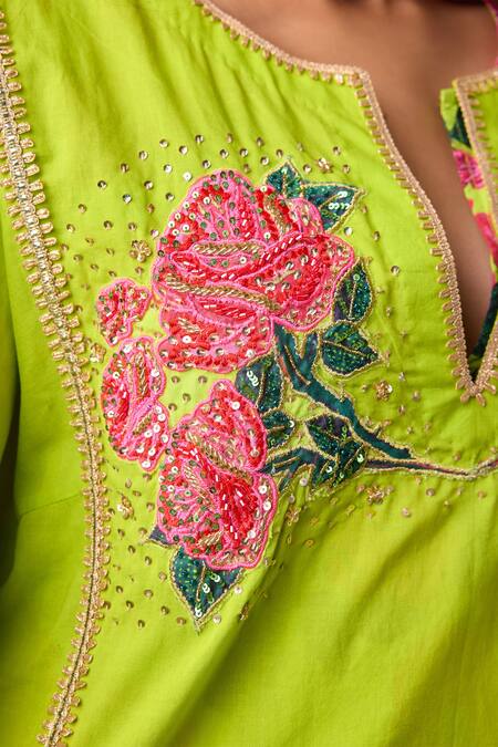 Nikasha Green Georgette, Cotton Sequins, Embroidery Split V-neck Gul Applique Kurta Set at Aza Fashions Nikasha_Green Georgette, Cotton Sequins, Embroidery Split V-neck Gul Applique Kurta Set _at_Aza_Fashions