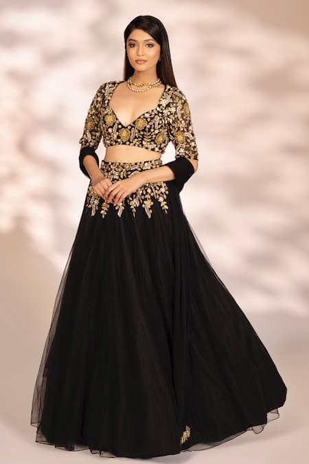 Kiyohra Floral Waistband Embroidered Lehenga Set 