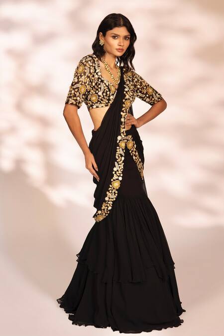 Buy Kiyohra Black Georgette, Net Floral Border Embroidered Pre-draped Saree With Blouse Online at Aza Fashions Buy_Kiyohra_Black Georgette, Net Floral Border Embroidered Pre-draped Saree With Blouse _Online_at_Aza_Fashions