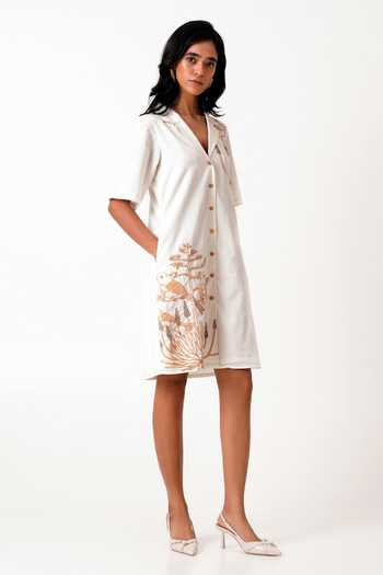 Shop MADDER MUCH White Handloom Cotton, Linen Embroidery V-neck Taiwo Shirt Dress Shop_MADDER MUCH_White Handloom Cotton, Linen Embroidery V-neck Taiwo Shirt Dress