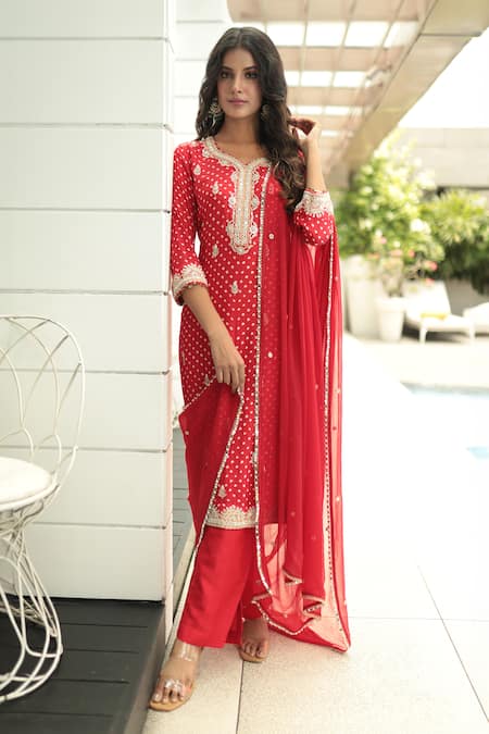 Bandhani Red Silk Embroidered Pearl Leaf Kurta Pant Set 