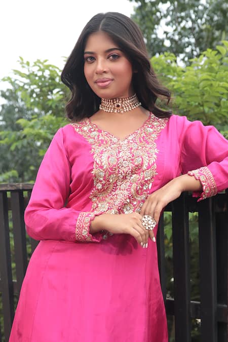 Shop Bandhani Pink Silk, Taffeta, Crepe Embroidery V-neck High Low Kurta Online at Aza Fashions Shop_Bandhani_Pink Silk, Taffeta, Crepe Embroidery V-neck High Low Kurta _Online_at_Aza_Fashions