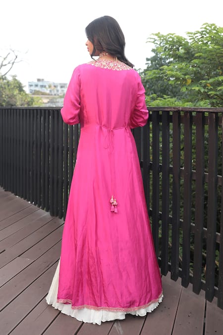 Shop Bandhani Pink Silk, Taffeta, Crepe Embroidery V-neck High Low Kurta at Aza Fashions Shop_Bandhani_Pink Silk, Taffeta, Crepe Embroidery V-neck High Low Kurta _at_Aza_Fashions