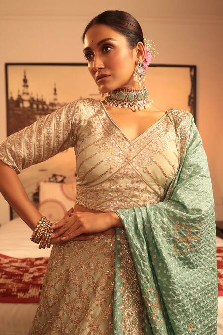 Buy Bandhani Off White Silk, Tissue Sequins, Gota Patti V-neck Embroidered Lehenga Set Online at Aza Fashions Buy_Bandhani_Off White Silk, Tissue Sequins, Gota Patti V-neck Embroidered Lehenga Set _Online_at_Aza_Fashions