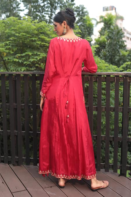 Bandhani Embroidered Kurta Pant Set 