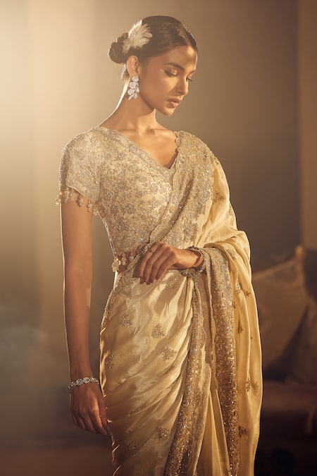 Buy_Azeera_Rose Gold Silk Tassels, Sequins V-neck Arsh Floral Embroidered Saree With Blouse 