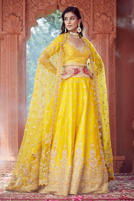 Buy Azeera Yellow , Satin Embroidery, Sequins, Zari Plunge Floral Lehenga Set Online at Aza Fashions Buy_Azeera_Yellow , Satin Embroidery, Sequins, Zari Plunge Floral Lehenga Set _Online_at_Aza_Fashions