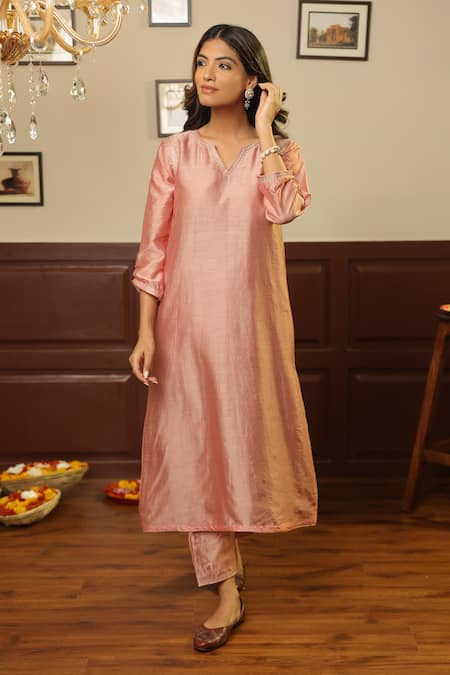 Buy_ASRUMO_Pink Chanderi Embroidery, Gota Patti Split V-neck Zari Kurta Pant Set _Online_at_Aza_Fashions