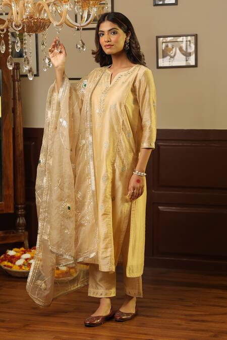ASRUMO_Yellow Chanderi Gota Patti, Embroidery Split V-neck Jaal Kurta Pant Set _at_Aza_Fashions