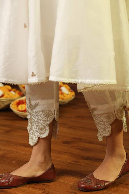 ASRUMO White Chanderi, Cotton Mirrors, Gota Patti, Embroidery Tara Anarkali Set Online at Aza Fashions ASRUMO_White Chanderi, Cotton Mirrors, Gota Patti, Embroidery Tara Anarkali Set _Online_at_Aza_Fashions