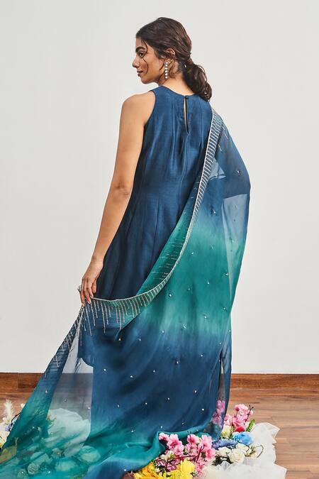 Disha Muchhala Resham & Zardosi Embroidered Kurta Pant Set 