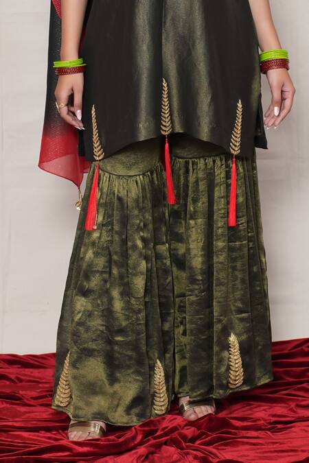 Jyoti Bansal_Black Tissue Tassels, Zari Keyhole Neck Ombre Kurta Sharara Set _Online_at_Aza_Fashions