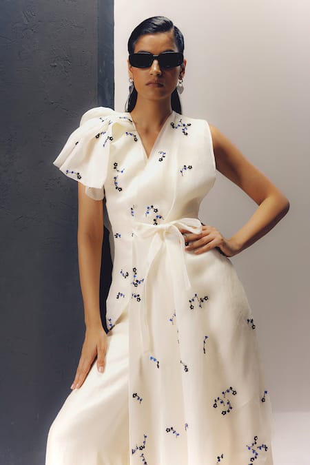 Richa Khemka White Silk, Organza Beads V-neck Calla Lilly Embroidered Layered Jumpsuit Online at Aza Fashions Richa Khemka_White Silk, Organza Beads V-neck Calla Lilly Embroidered Layered Jumpsuit _Online_at_Aza_Fashions