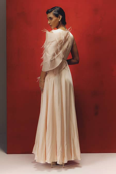 Richa Khemka Piume Di Pesca Gown 