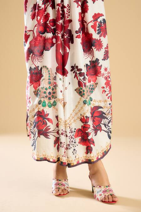 Buy_Rajdeep Ranawat_Ivory Silk Crystals, Mirrors, Pearls V-neck Fleur Print And Embellished Kaftan 