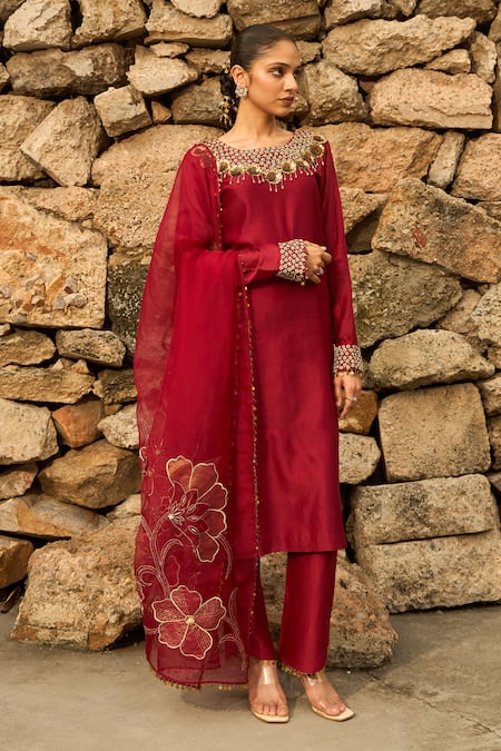 Shreeka Red Silk Chanderi Embroidered 3d Boat Sequin Floral Embellished Kurta Pant Set 