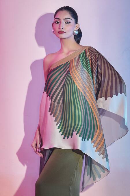 Amit Aggarwal Green Satin, Chiffon One Shoulder Asymmetric Top at Aza Fashions Amit Aggarwal_Green Satin, Chiffon One Shoulder Asymmetric Top _at_Aza_Fashions
