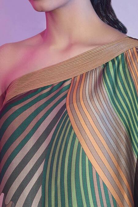 Buy Amit Aggarwal Green Satin, Chiffon One Shoulder Asymmetric Top Buy_Amit Aggarwal_Green Satin, Chiffon One Shoulder Asymmetric Top