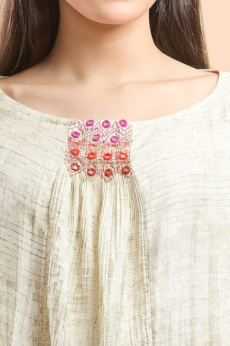 Shop_Saaksha & Kinni_White Cotton Embroidery Boat Neck Placed Kaftan Top _Online_at_Aza_Fashions