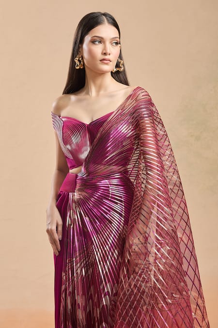 Shop_Amit Aggarwal_Fuchsia Silk, Chiffon Beads Sweetheart Neck Embellished Pre-draped Saree Set _Online_at_Aza_Fashions