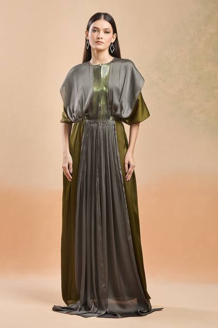 Buy_Amit Aggarwal_Green Embellished Polymer Round Color Block Pleated Kaftan _Online_at_Aza_Fashions