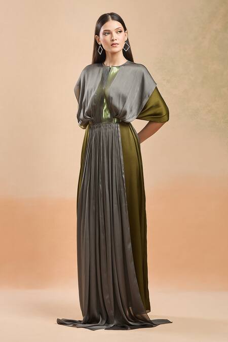 Shop_Amit Aggarwal_Green Embellished Polymer Round Color Block Pleated Kaftan _Online_at_Aza_Fashions
