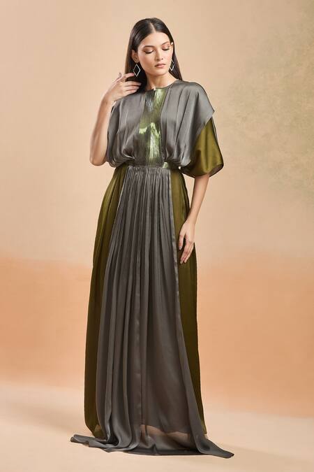 Amit Aggarwal_Green Embellished Polymer Round Color Block Pleated Kaftan _at_Aza_Fashions
