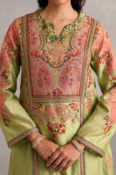 Shop Petticoat Lane By Divya Green Organza, Chanderi Pearls, Sequins, Embroidery Split Floral Vine Kurta Set Online at Aza Fashions Shop_Petticoat Lane By Divya_Green Organza, Chanderi Pearls, Sequins, Embroidery Split Floral Vine Kurta Set _Online_at_Aza_Fashions